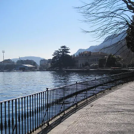Olmo Hostel *